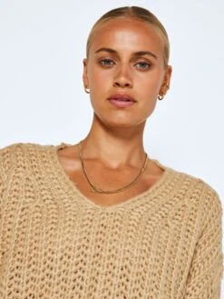 Noisy May KNITTED V-NECK PULLOVER 12 Noisy May KNITTED V-NECK PULLOVER -Noisy May Shop 27020930 IrishCream 006