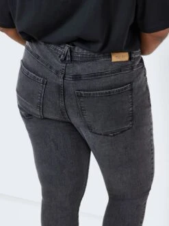 Noisy May CURVE NMAGNES SKINNY FIT JEANS -Noisy May Shop 27022126 Black 008