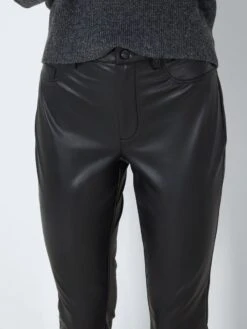 Noisy May HIGH WAISTED COATED TROUSERS 13 Noisy May HIGH WAISTED COATED TROUSERS -Noisy May Shop 27023294 Black 006