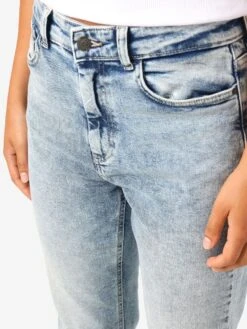 Noisy May NMMONI CROPPED STRAIGHT FIT JEANS -Noisy May Shop 27023701 LightBlueDenim 006
