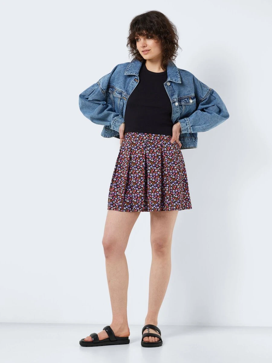 Noisy May SHORT PLEATED SKIRT 5 Noisy May SHORT PLEATED SKIRT - Image 3