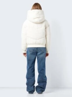 Noisy May NMTALLY SHORT PUFFER JACKET 12 Noisy May NMTALLY SHORT PUFFER JACKET -Noisy May Shop 27026539 SugarSwizzle 005