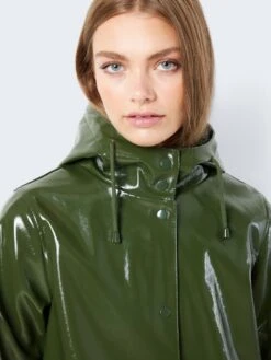 Noisy May VINYL RAINCOAT -Noisy May Shop 27026882 KombuGreen 006