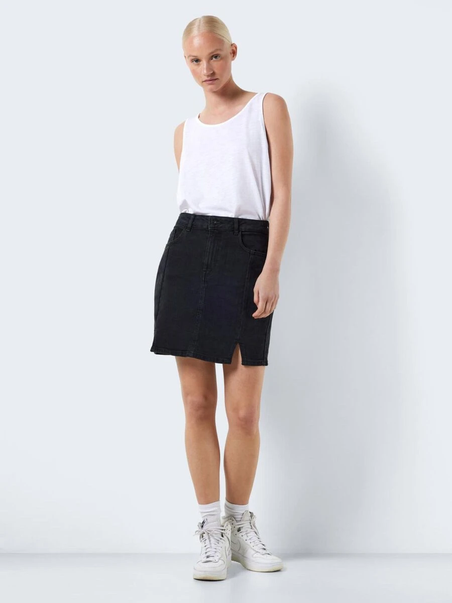 Noisy May SHORT SLIT DENIM SKIRT 5 Noisy May SHORT SLIT DENIM SKIRT - Image 3