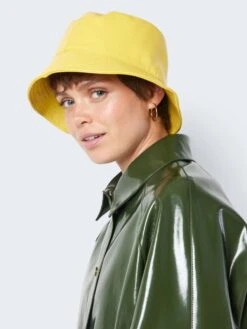 Noisy May WATER REPELLENT VINYL BUCKET HAT