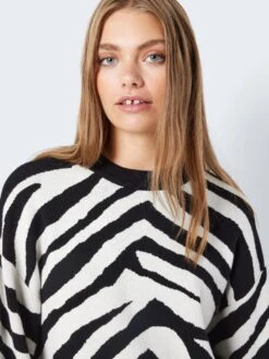 Noisy May KNITTED PATTERN PULLOVER -Noisy May Shop 27028159 Black 1088768 006