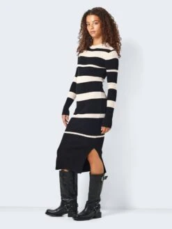 Noisy May STRIPED KNITTED DRESS 11 Noisy May STRIPED KNITTED DRESS -Noisy May Shop 27030340 Black 1104767 004