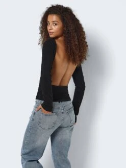 Noisy May LONG SLEEVED OPEN BACK TOP