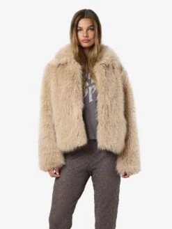Noisy May FAUX FUR COAT