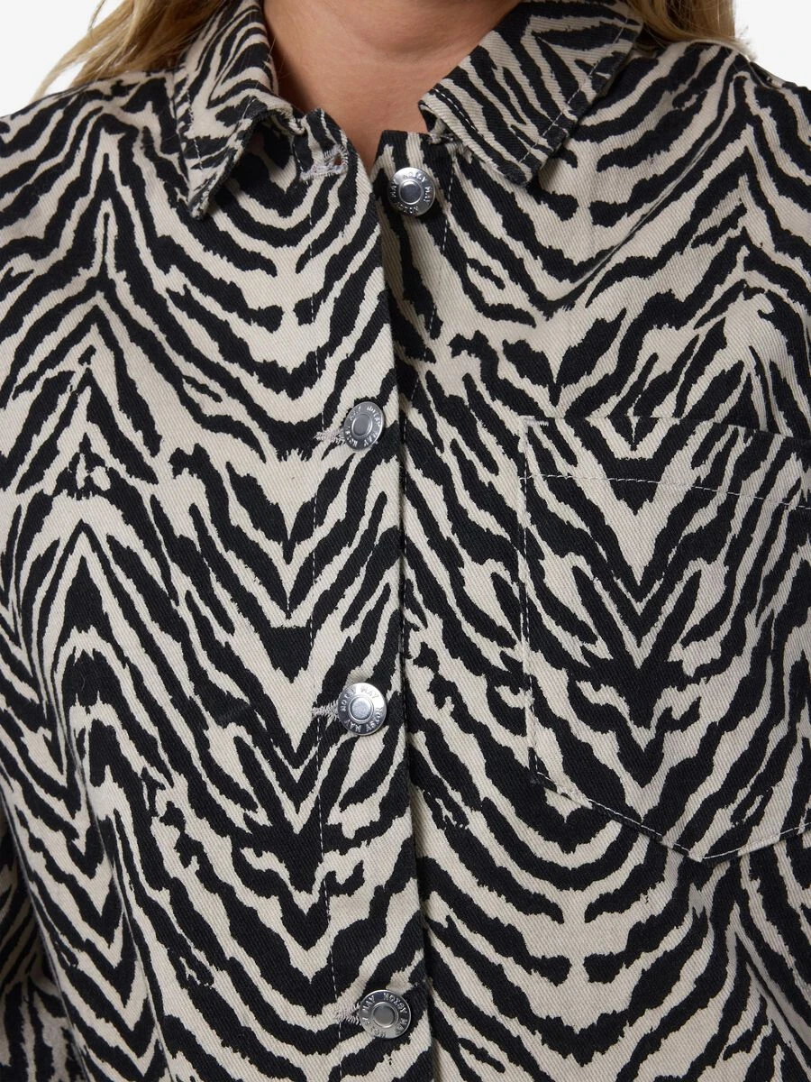 Noisy May NMMARLEY DENIM JACKET 6 Noisy May NMMARLEY DENIM JACKET - Image 4